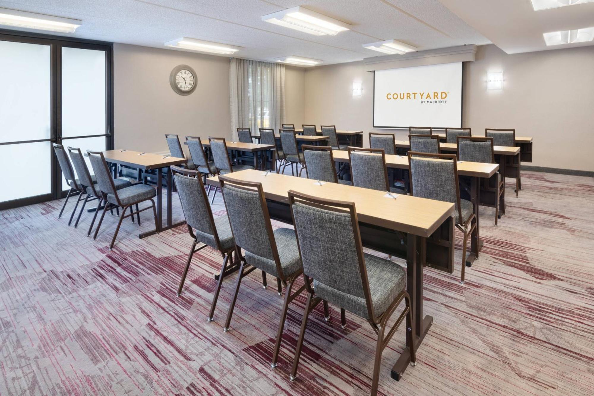 Courtyard By Marriott Augusta Hotel Exterior photo