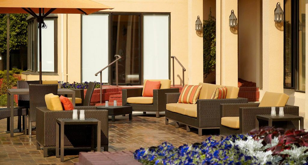 Courtyard By Marriott Augusta Hotel Exterior photo